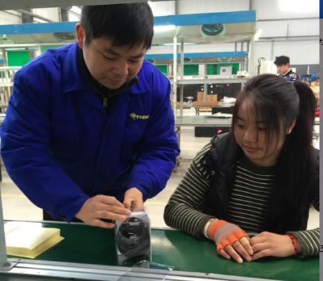 華寶公司獲“流動人口工作先進集體”、鄭御璽獲“最美新寧海人”榮譽稱號雙豐收