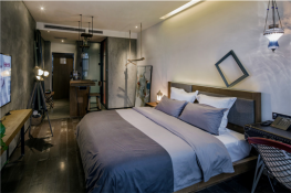 壹萬貮酒店集團