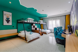 海豚愉悅電競酒店